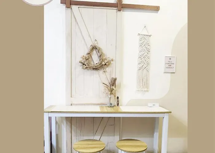Apartamento Boho Minimalst 1br Familysuite Fame T2 With Netflix Manila