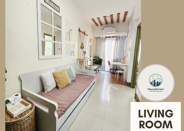 Boho Minimalst 1br Familysuite Fame T2 With Netflix Manila